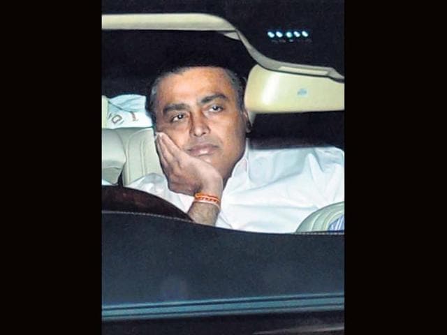 Mukesh Ambani also made it to the party.
