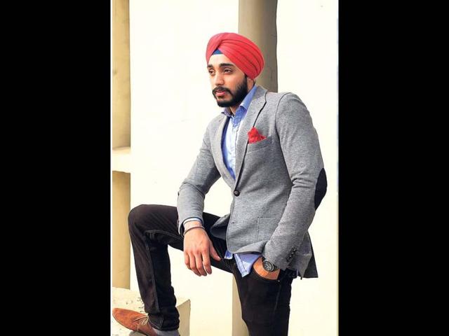 Grey blazer with turban cheap