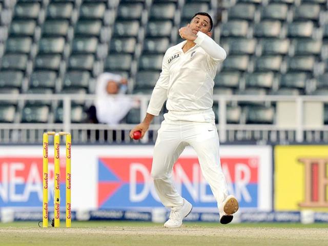MS Dhoni takes up bowling on the fourth day of the first Test against South Africa in Johannesburg at the Wanderers Stadium in Johannesburg. (AFP Photo)