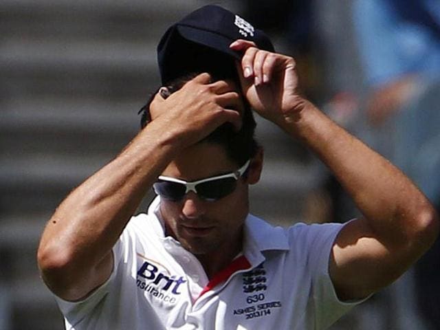England-s-captain-Alastair-Cook-reacts-after-dropping-a-catch-off-Australia-s-David-Warner-during-the-fourth-day-of-the-fourth-Ashes-Test-at-the-Melbourne-Cricket-Ground-Reuters-Photo