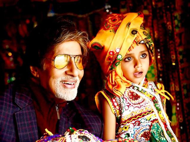 Amitabh Bachchan was spotted shooting for Gujarat Tourism promos with Shoojit Sircar in Ahmedabad. Browse through. (Photo: Facebook/AmitabhBachchan)