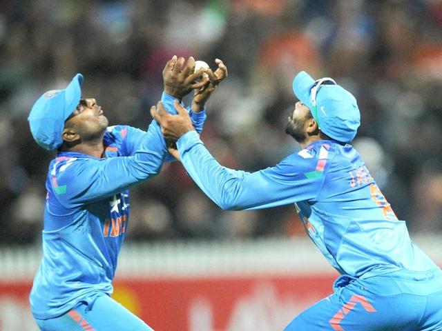 Ambati Rayudu (L) and Ravindra Jadeja clash as they drop a catch off the bat of New Zealand's Brendon McCullum in their fourth ODI at Seddon Park in Hamilton. (AP Photo)