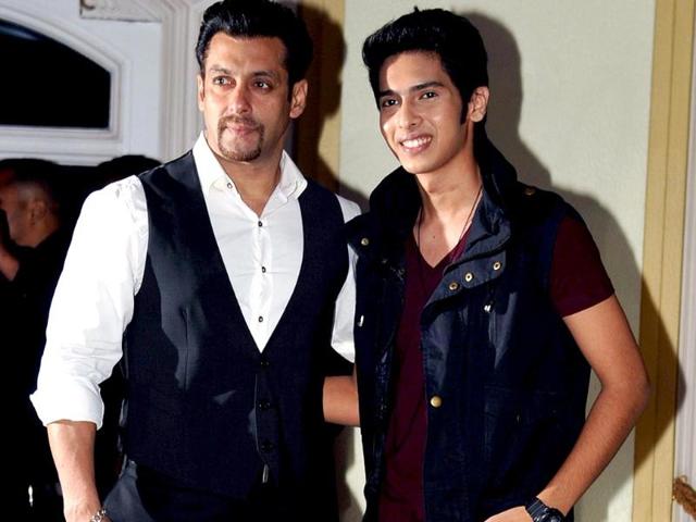 Salman Khan with Arman Malik at the latter's album launch in Mumbai. Salman Khan with Arman Malik at the latter's album launch in Mumbai.