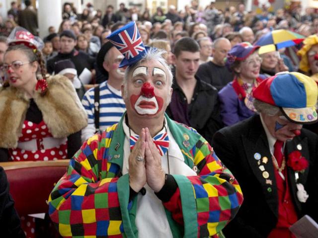 A clown poses during a church service in memory of Joseph Grimaldi at Holy Trinity Church in Dalston, east London. (Reuters photo)