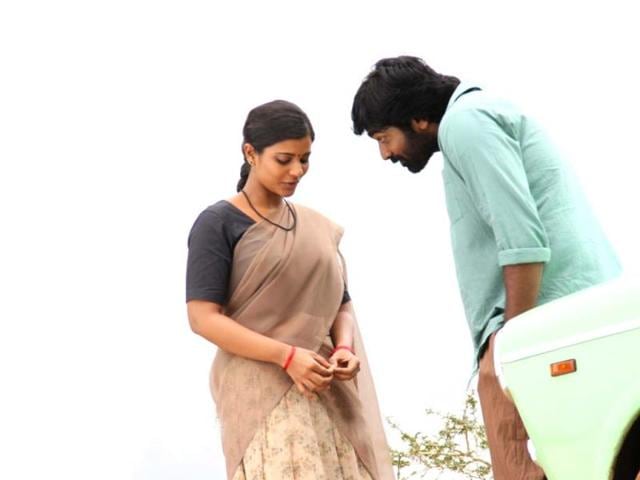 Iyshwarya Rajesh plays the female lead in Pannaiyarum Padminiyum.