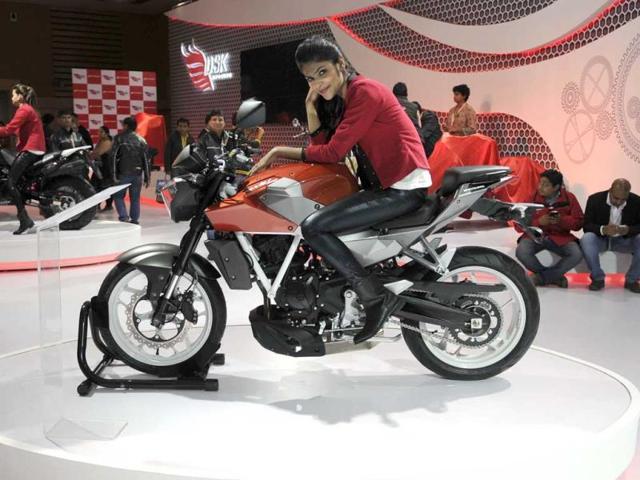 GD 250N, displayed at the pavilion of DSK Hyosung during the 12th Auto Expo, in Greater Noida. (Burhaan Kinu/Hindustan Times)