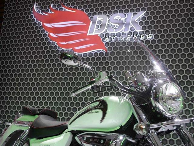 DSK Hyosung unveils the Aquila 250 during the 12th Auto Expo, in Greater Noida. (Burhaan Kinu/Hindustan Times)