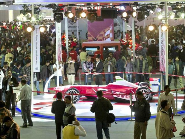 Crowd around Mahindra display at the Auto Expo (AFP photo)