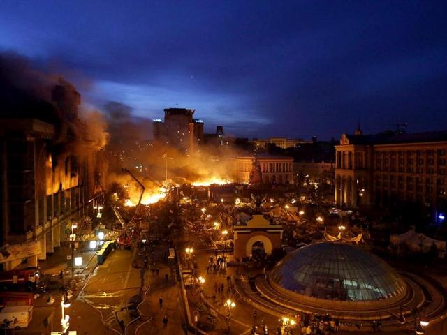 Protesters clash at Independence Square in Kiev, Ukraine. (Reuters)
