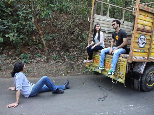 Ranbir Kapoor promoted Highway and by the looks of it, quite enjoyed the roads with Imtiaz Ali and Alia Bhatt. Browse through.