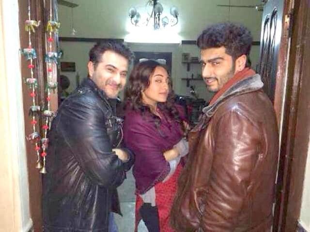 Sonakshi Sinha poses with Sanjay and Arjun.