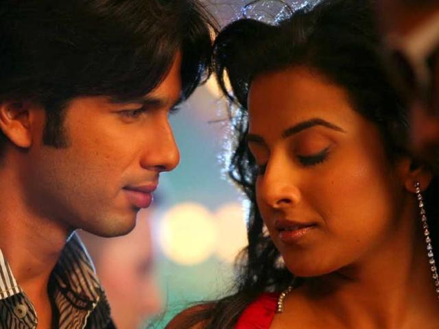 The buzz goes that Vidya and Shahid started seeing each other during shooting for Kismet Konnection at a time when he had just suffered a heart break. But, their short-lived affair ended quite abruptly.