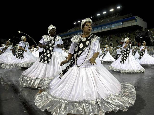 Dancers of the Gavioes da Fiel samba school rehearse at the Sambadrome in Sao Paulo, Brazil. Gavioes da Fiel's theme for this year's carnival is an homage to Brazilian former football star Ronaldo. (AFP photo)