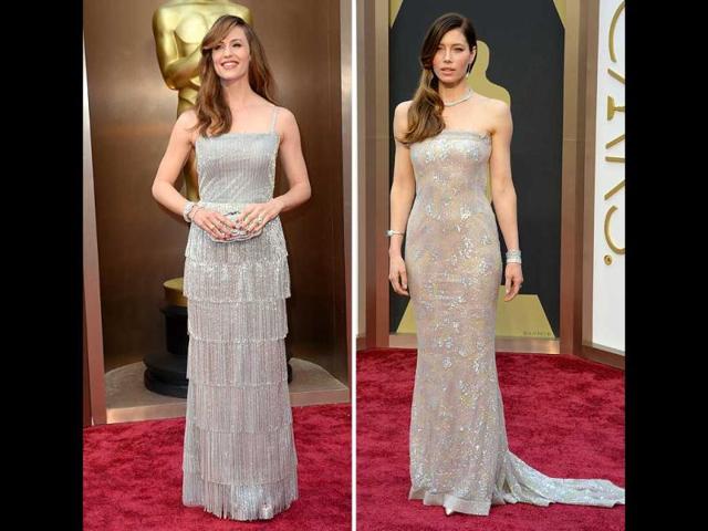 Jennifer Garner looked ravishing in her Oscar de La Renta gown with its silver tulle tiered fringe and bead embroidery. Jessica rocked in a dress and bag by Chanel Haute Couture, and Manolo Blahnik shoes. (AFP) Jennifer Garner looked ravishing in her Oscar de La Renta gown with its silver tulle tiered fringe and bead embroidery. Jessica rocked in a dress and bag by Chanel Haute Couture, and Manolo Blahnik shoes. (AFP)