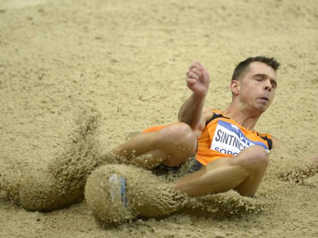 Netherlands' Eelco Sintnicolaas competes in men's Heptathlon long jump group A at the IAAF World Indoor Athletics Championships in the Polish coastal town of Sopot. (AFP photo)