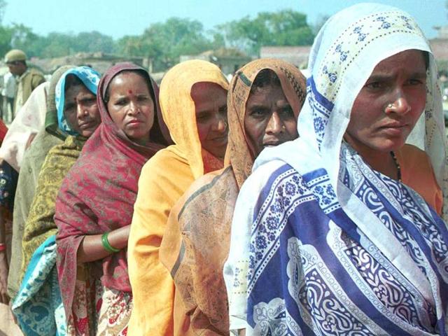 Ghatsila-women-have-made-two-panchayats-Ulda-and-Barakhurshi-a-hooch-free-zone-HT-Photo Ghatsila-women-have-made-two-panchayats-Ulda-and-Barakhurshi-a-hooch-free-zone-HT-Photo