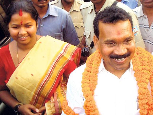 Jharkhand-ex-CM-Madhu-Koda-with-his-wife-and-Jagannathpur-MLA-Geeta-Koda-HT-file-photo Jharkhand-ex-CM-Madhu-Koda-with-his-wife-and-Jagannathpur-MLA-Geeta-Koda-HT-file-photo