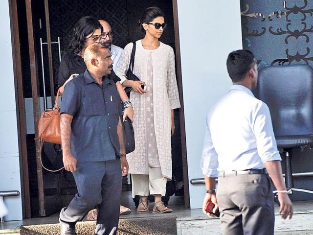 Deepika Padukone spotted at Juhu Airport.