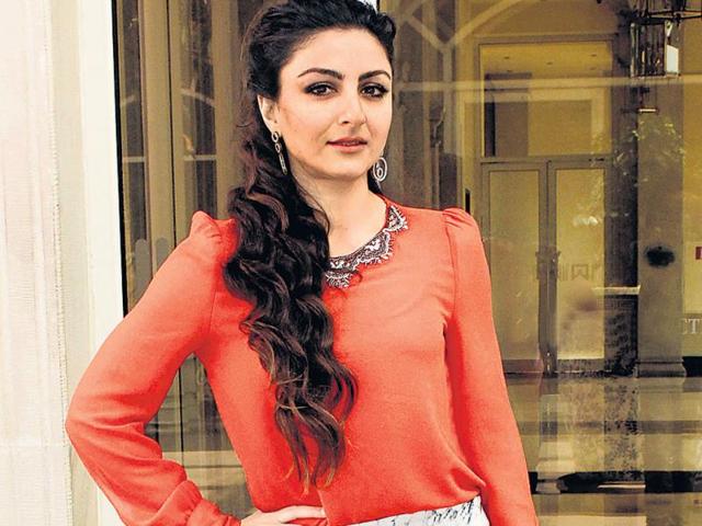 The-35-year-old-Soha-Ali-Khan-will-be-seen-in-the-khaki-uniform-on-screen-in-the-movie-Mr-Joe-B-Carvalho-Talking-about-the-same-Soha-says-I-thoroughly-enjoyed-playing-the-cop-It-is-a-tongue-in-cheek-comedy-but-my-character-Shantipriya-Phadnis-takes-her-job-very-seriously-She-is-hardworking-and-dedicated-to-fighting-crime-I-loved-the-scenes-where-I-get-to-beat-up-the-gundas-with-my-bare-hands The-35-year-old-Soha-Ali-Khan-will-be-seen-in-the-khaki-uniform-on-screen-in-the-movie-Mr-Joe-B-Carvalho-Talking-about-the-same-Soha-says-I-thoroughly-enjoyed-playing-the-cop-It-is-a-tongue-in-cheek-comedy-but-my-character-Shantipriya-Phadnis-takes-her-job-very-seriously-She-is-hardworking-and-dedicated-to-fighting-crime-I-loved-the-scenes-where-I-get-to-beat-up-the-gundas-with-my-bare-hands