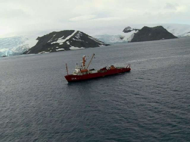 <p>To get to Antarctica, the Brazilian warship 'Ary Rongel' has to cross the Drake passage, one of the most dangerous in the world. Some 80 Brazilian sailors are on a mission to resupply scientists based in Antarctica, and to represent Brazil on a continent rich in natural resources.</p>