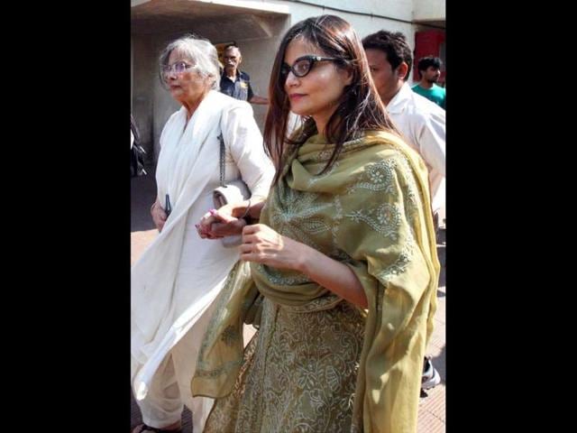 Salman Khan's mother Salma Khan and sister Alvira during the funeral of veteran bollywood actress, Nanda in Mumbai on Tuesday. Nanda passed away following a massive heart attack at her residence. (PTI Photo) Salman Khan's mother Salma Khan and sister Alvira during the funeral of veteran bollywood actress, Nanda in Mumbai on Tuesday. Nanda passed away following a massive heart attack at her residence. (PTI Photo)