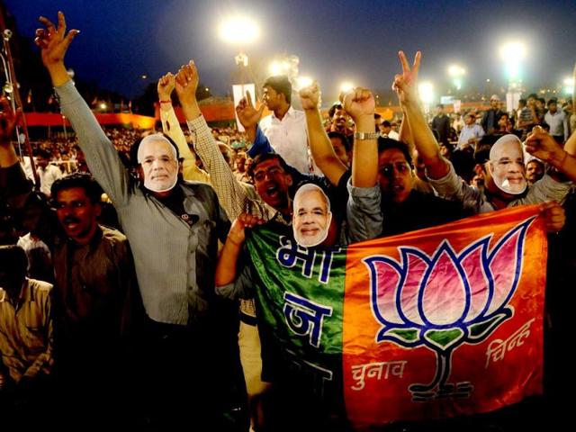 An-air-balloon-in-the-shape-of-lotus-during-BJP-PM-candidate-Narendra-Modi-s-election-rally-in-Kanpur-PTI-photo An-air-balloon-in-the-shape-of-lotus-during-BJP-PM-candidate-Narendra-Modi-s-election-rally-in-Kanpur-PTI-photo