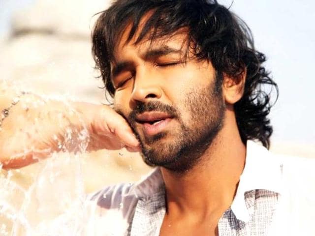 Rowdy also features Jayasudha, Ravi Babu, Kishore and Shanvi Srivastav in important roles.