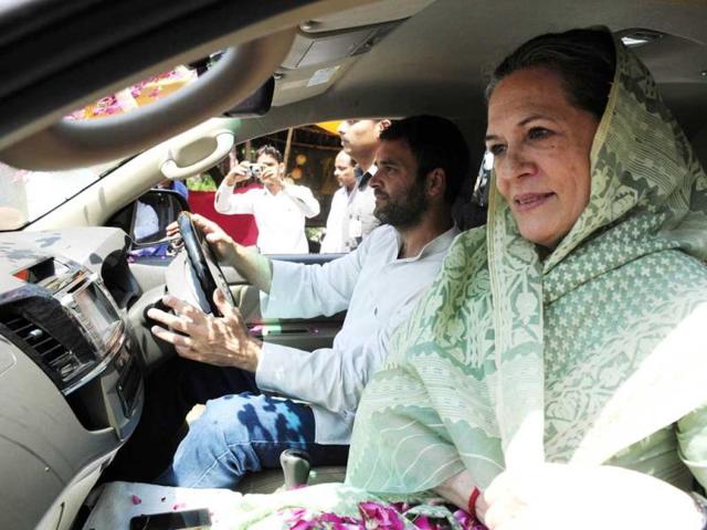 UPA chairperson Sonia Gandhi goes to file her nomination papers accompanied by her Congress vice president Rahul Gandhi. (Deepak Gupta/HT Photo)