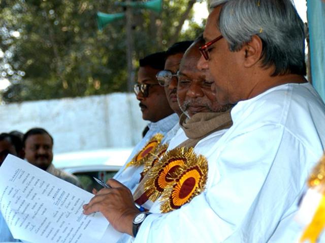 Odisha-chief-minister-Naveen-Patnaik-going-through-the-text-of-his-speech-before-addressing-a-rally-in-Odisha-s-Sundargarh-district-10-years-ago-It-is-an-Odia-speech-written-in-English-HT-Photo-Uttam-Kumar-Pal---- Odisha-chief-minister-Naveen-Patnaik-going-through-the-text-of-his-speech-before-addressing-a-rally-in-Odisha-s-Sundargarh-district-10-years-ago-It-is-an-Odia-speech-written-in-English-HT-Photo-Uttam-Kumar-Pal----