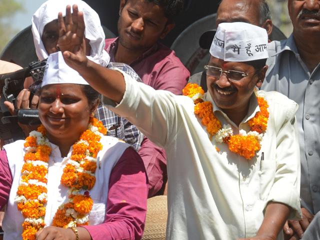 Kejriwal-was-greeted-by-thousands-of-supporters-at-the-railway-station-as-he-arrived-in-Varanasi-to-file-his-nomination-papers-HT-photo-Rajesh-Kumar Kejriwal-was-greeted-by-thousands-of-supporters-at-the-railway-station-as-he-arrived-in-Varanasi-to-file-his-nomination-papers-HT-photo-Rajesh-Kumar