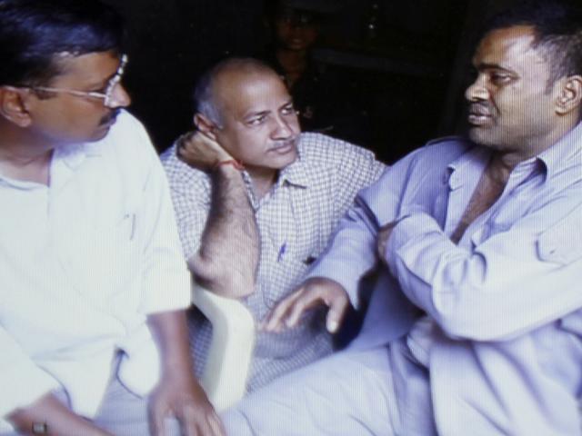 Lali-auto-driver-who-slapped-Kejriwal Lali-auto-driver-who-slapped-Kejriwal