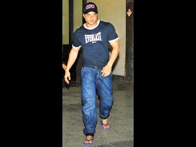 Sohail Khan at Huma Quereshi's house warming party.