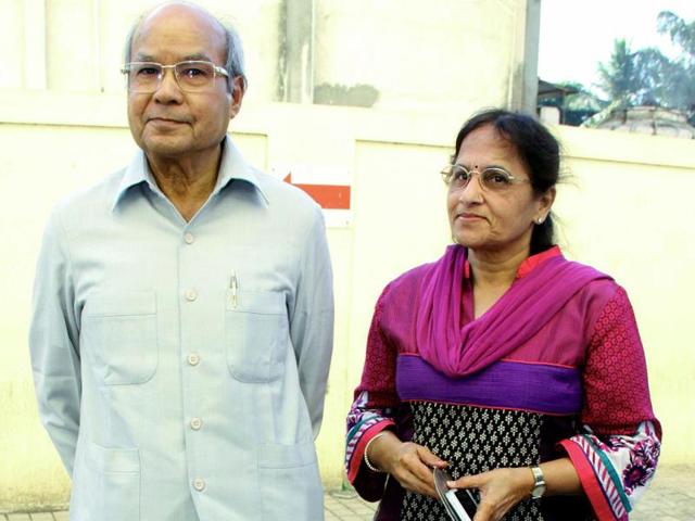 Film producer Kamal Kumar Barjatya with wife attends the special screening of Bombay to Goa. (AFP)