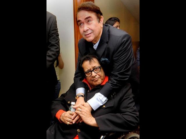 Manoj Kumar and Randhir Kapoor at the launch of Prem Chopra's biography Prem Naam Hai Mera written by his daughter Rakita Nanda in Mumbai.
