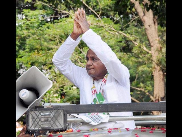 JDS president HD Deve Gowda during an election campaign in Mysore. (PTI Photo)