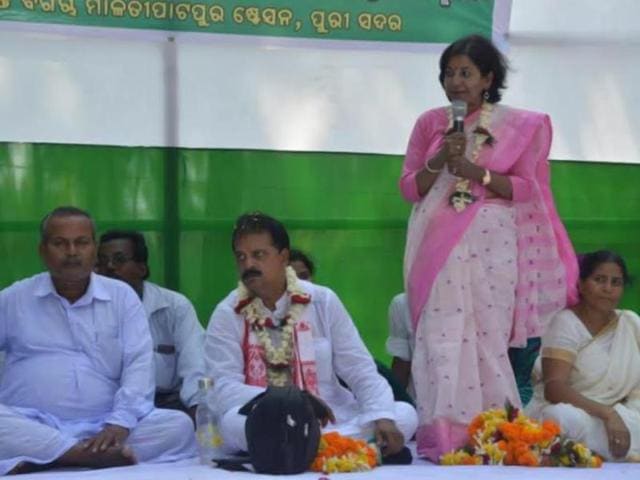 Sucharita-Mohanty-speaks-at-a-rally-in-Puri-The-former-journalist-is-the-Congress-candiate-from-the-temple-town Sucharita-Mohanty-speaks-at-a-rally-in-Puri-The-former-journalist-is-the-Congress-candiate-from-the-temple-town