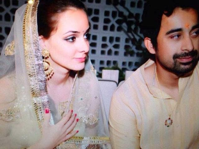 Rannvijay Singha weds Priyanka Vohra in a private ceremony.