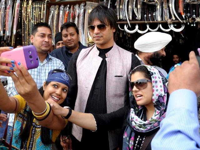 Bollywood actor Vivek Oberoi was in Amritsar for an election campaign event for BJP candidate Arun Jaitley. (AFP photo)