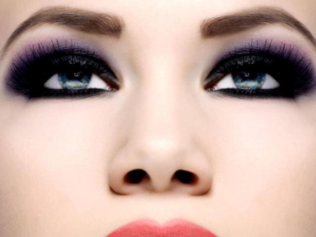 Bridal Makeup Trends Smoky Eyes Hindustan Times Smokey eye on asian is an lwp for your phone. bridal makeup trends smoky eyes