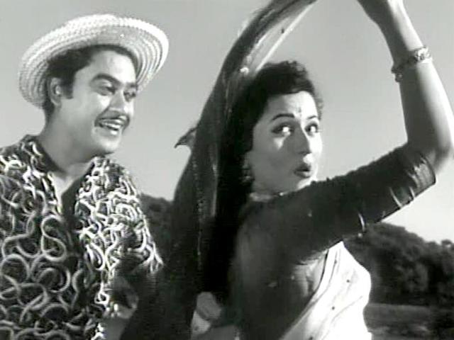 Madhubala was the second wife to Kishore Kumar. Madhubala died early at a young age of 36. The singer went to marry first Yogita Bali and finally Leena Chandavarkar.