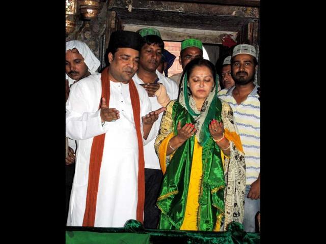 Actress and RLD leader Jaya Prada prays at the shrine of Hazrat Salim Chishti in Fatehpur Sikri. (PTI photo)