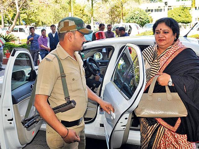 Congress-minister-Amrita-Rawat-arrives-for-a-cabinet-meeting-in-Dehradun-HT-File-Photo