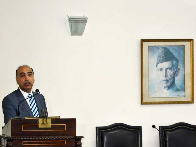 Pakistan High Commissioner to India Abdul Basit speaks during a visit of Delhi School Students at the Pakistan Commission for "Exchange for Change" program in New Delhi, India. (Vipin Kumar/HT Photo)