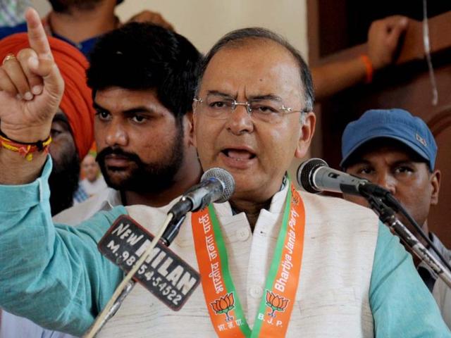 BJP candidate for Amritsar's parliamentary seat Arun Jaitley speaks during an election campaign event in Amritsar. (AFP photo)