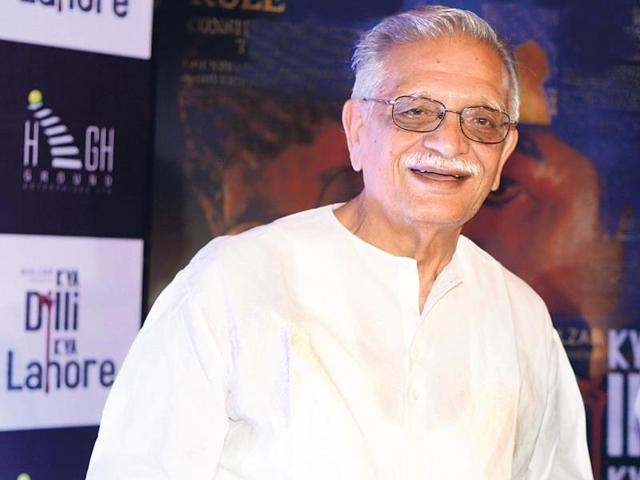 Lyricist Gulzar, in his trademark white kurta, showed up at the screening of a Bollywood film