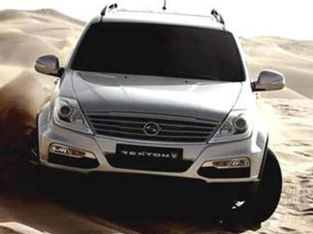 Mahindra-launches-new-Rexton-RX6-variant Mahindra-launches-new-Rexton-RX6-variant