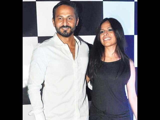 Nikhil Chinapa along with his wife DJ Pearl were spotted at a musical event in Worli. (HT PHOTO)