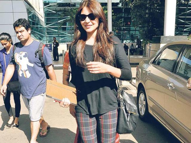 Anushka Sharma was seen exiting the Mumbai aiport. She was returning from Rajasthan where she was shooting for a film. (Photos: Prodip Guha)