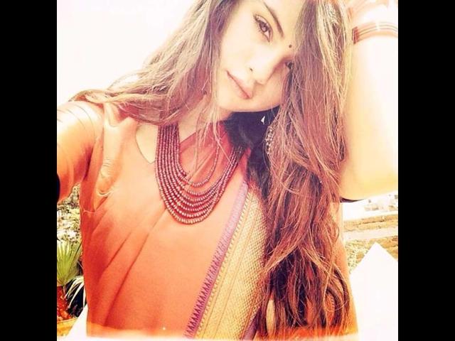 Actor and singer Selena Gomez seen here in an Indian avatar. The somewhat confusing caption read: "Sari, not sari." (Photo Courtesy: Instagram.com)