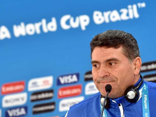 Honduras-coach-Luis-Suarez-listens-during-a-press-conference-at-the-Beira-Rio-stadium-in-Porto-Alegre-on-the-eve-of-their-World-Cup-match-against-France-AFP-Photo Honduras-coach-Luis-Suarez-listens-during-a-press-conference-at-the-Beira-Rio-stadium-in-Porto-Alegre-on-the-eve-of-their-World-Cup-match-against-France-AFP-Photo